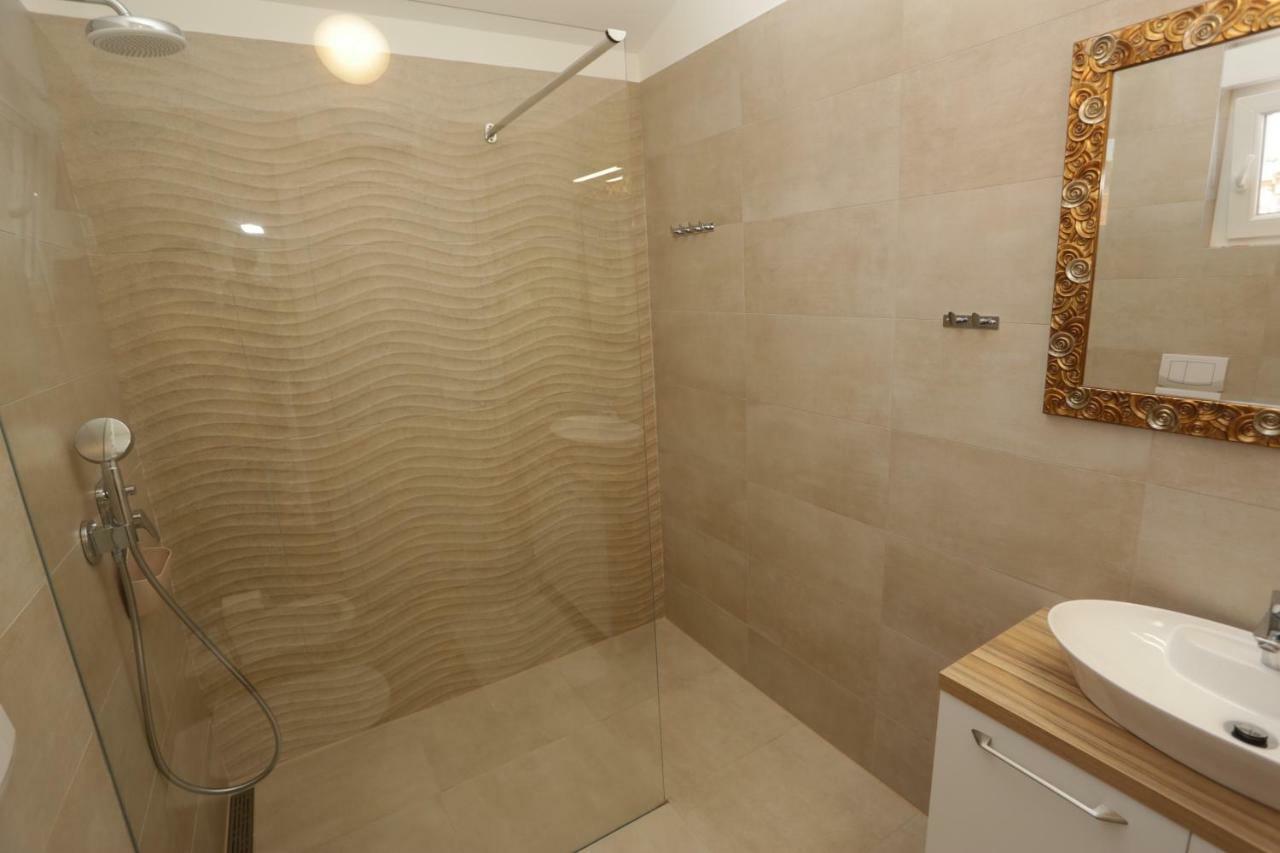 Luxury Villa Lidija Brzac Exteriér fotografie